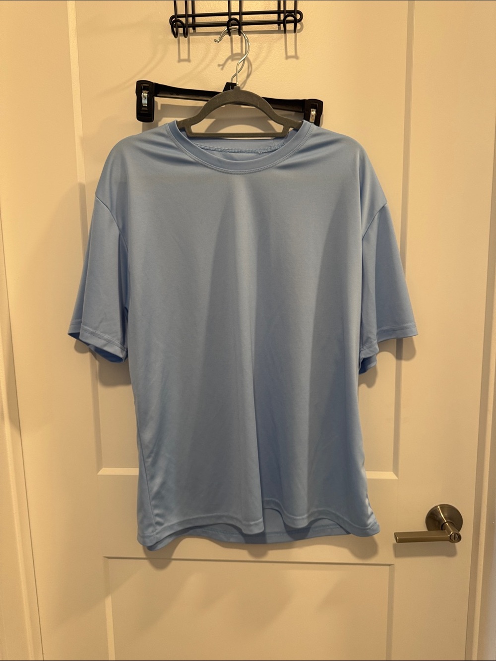 Men's Performance T-Shirt in light blue size xl